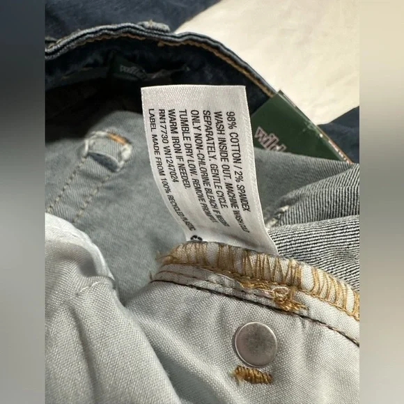 Wild Fable Dark Indigo Distressed Highest Rise Raw
Hem Skinny Jeans Size 16/33 - Picture 11 of 16